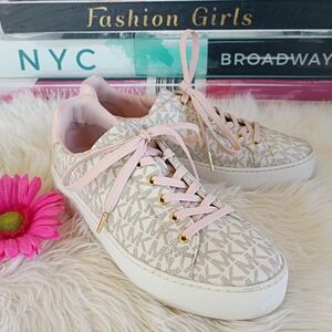 Michael Kors Vanilla Blush Pink Signature Logo MK Poppy Sneakers